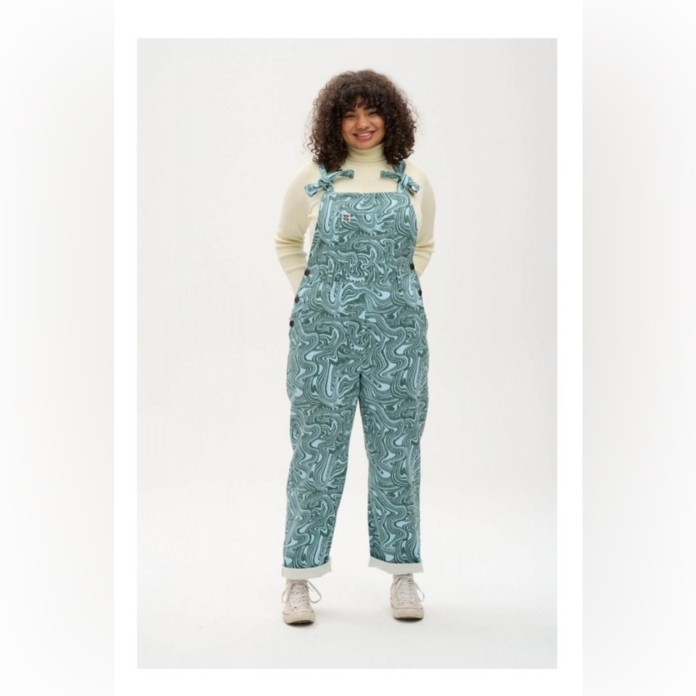 Lucy and Yak brand new with tags Easton Organic Twill overalls. 24R US